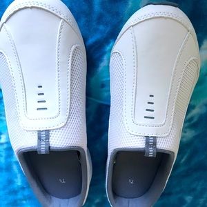 Sintetico White slip in sneaker/deck shoe.Size 7.5